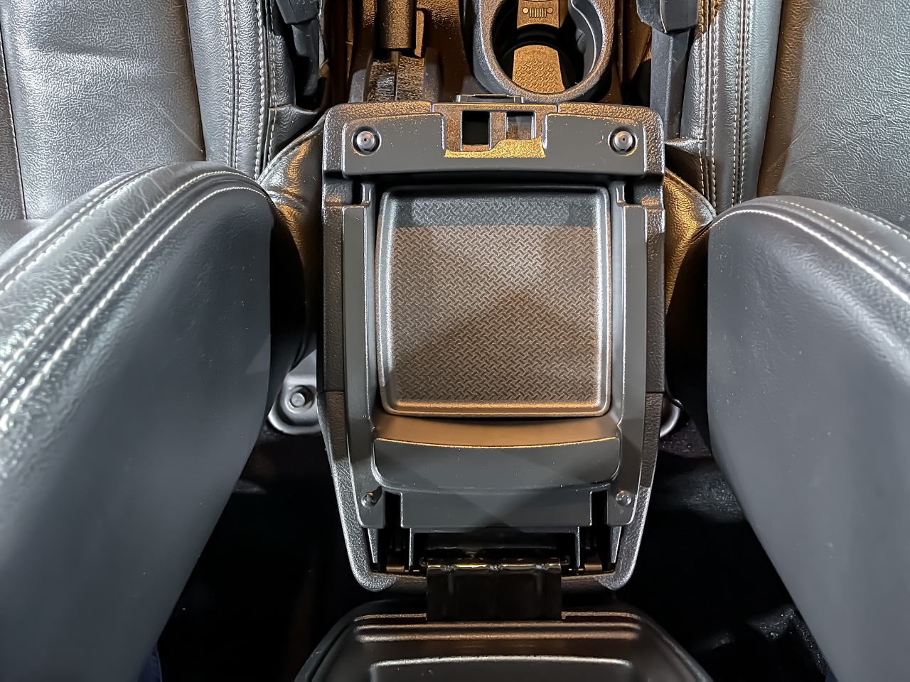 Jeep Wrangler Unlimited 4WD 4dr Sahara 2016