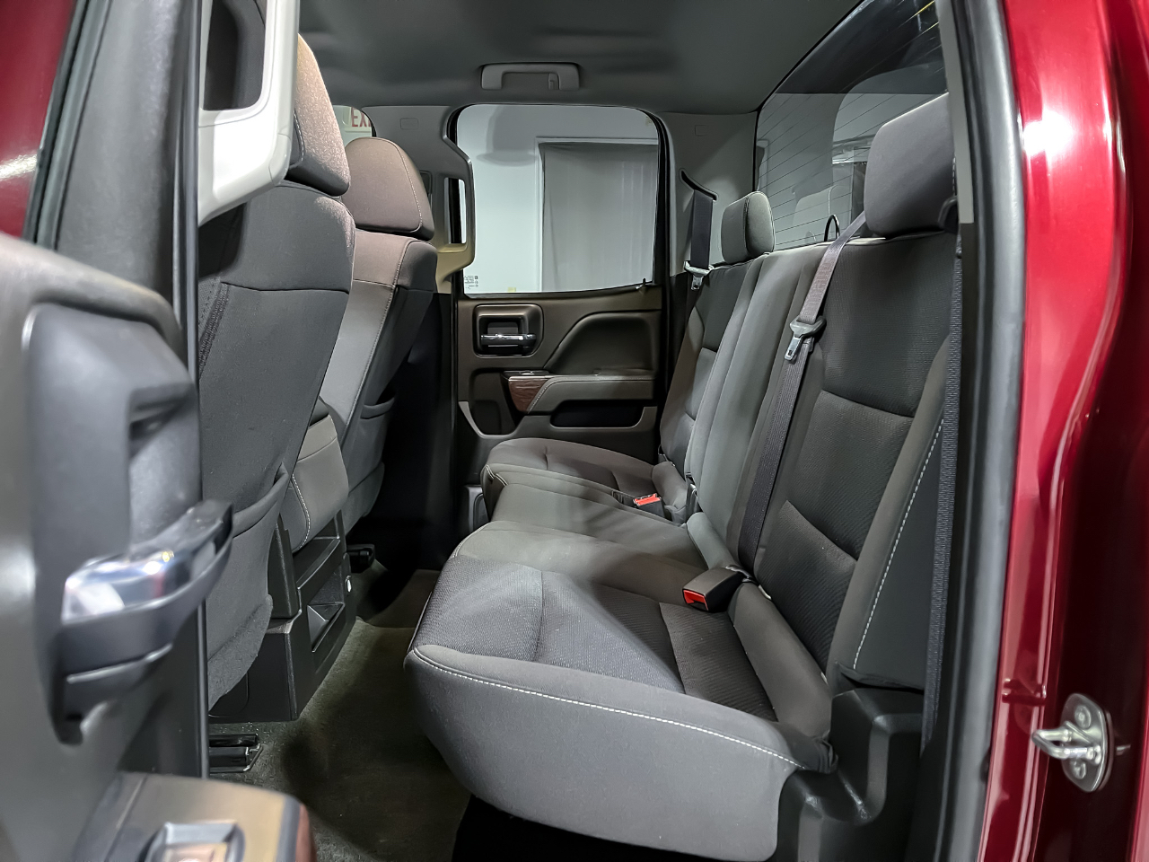 GMC Sierra 1500 4WD Double Cab 143.5" SLE 2017