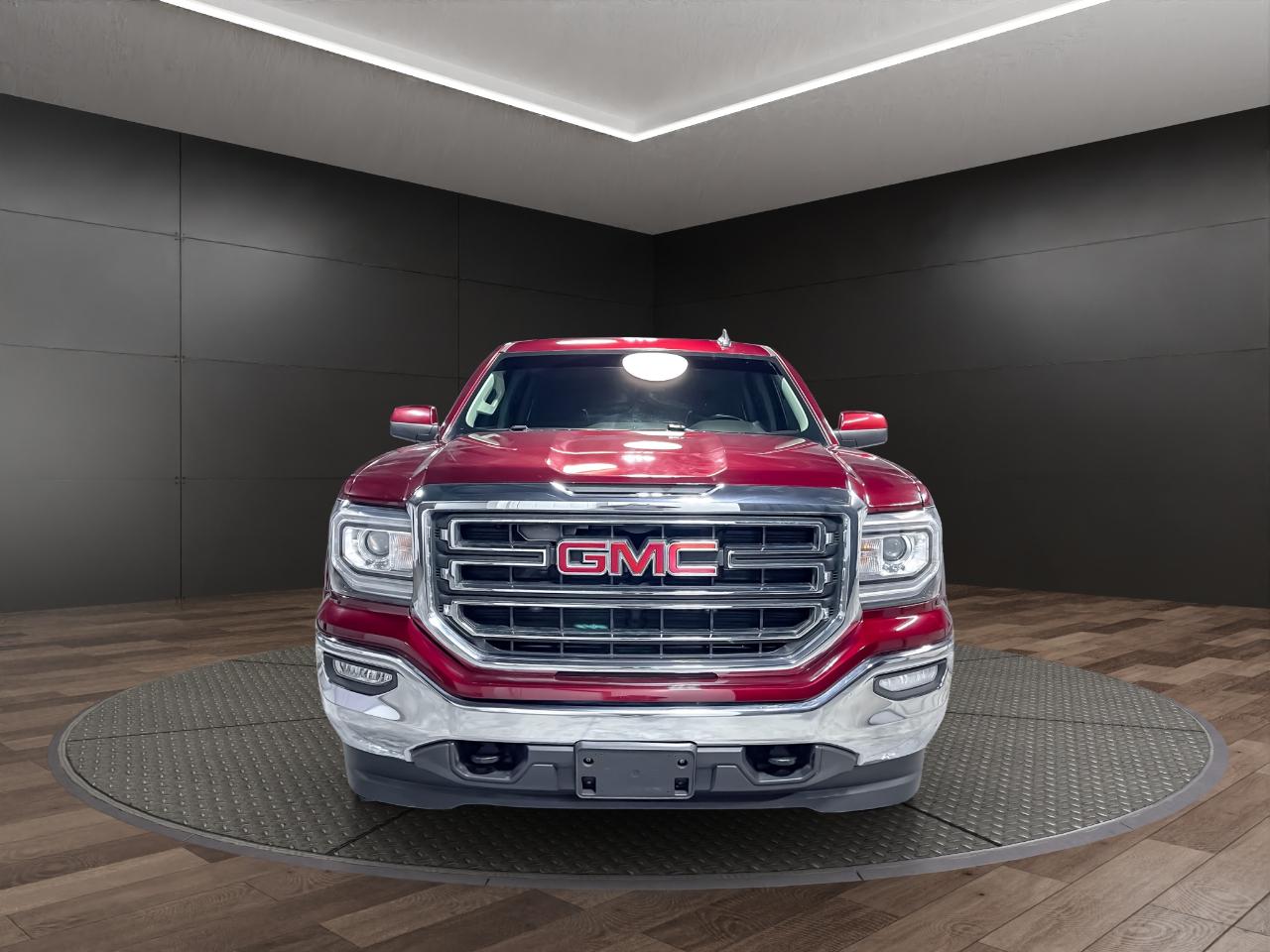 GMC Sierra 1500 4WD Double Cab 143.5" SLE 2017