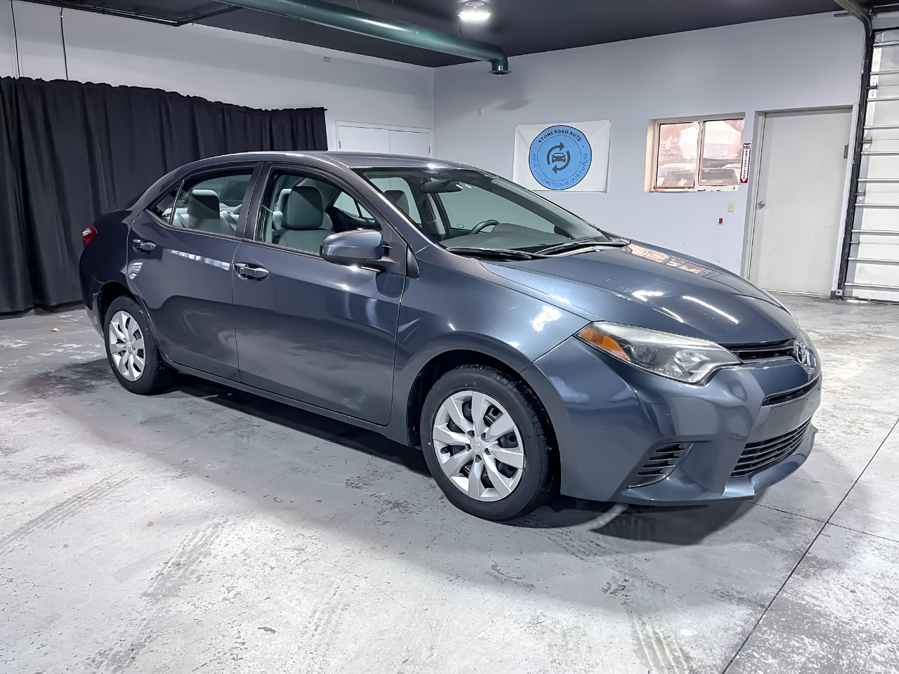 Toyota Corolla 4dr Sdn CVT LE Premium (Natl) 2015