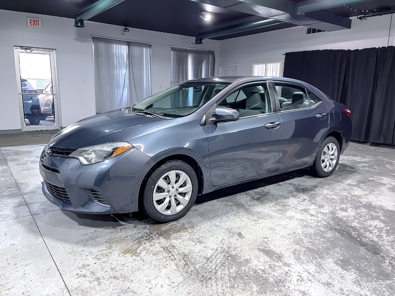 Toyota Corolla 4dr Sdn CVT LE Premium (Natl) 2015