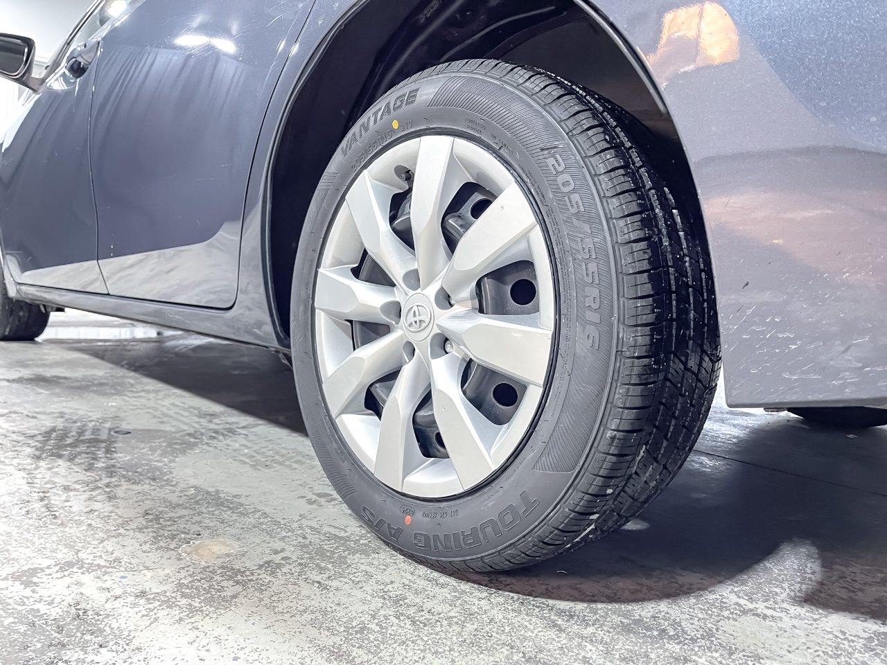 Toyota Corolla 4dr Sdn CVT LE Premium (Natl) 2015