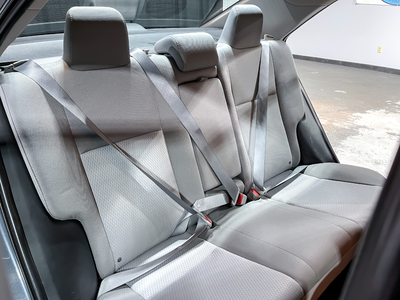 Toyota Corolla 4dr Sdn CVT LE Premium (Natl) 2015