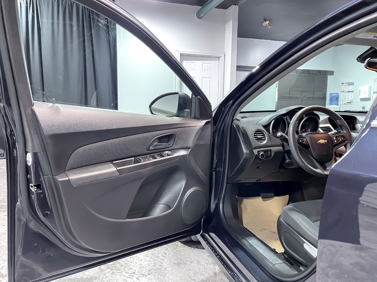 Chevrolet Cruze Limited 4dr Sdn Auto LT w/1LT 2016