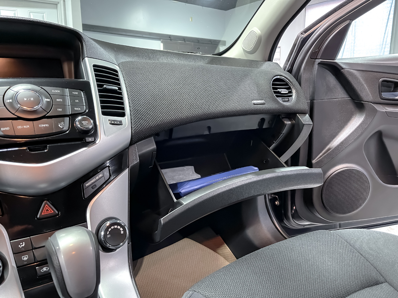 Chevrolet Cruze Limited 4dr Sdn Auto LT w/1LT 2016