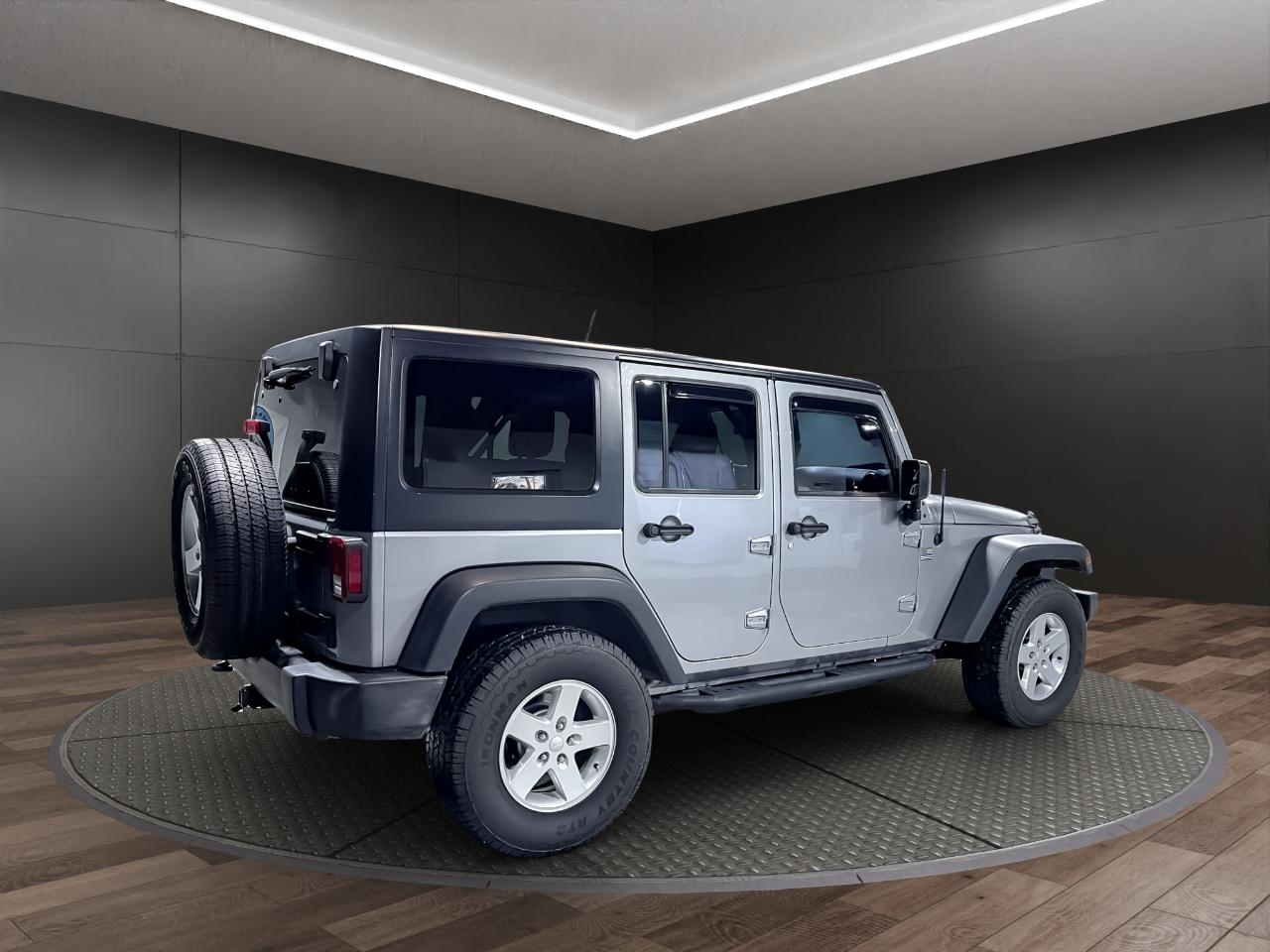 Jeep Wrangler Unlimited 4WD 4dr Sport 2016