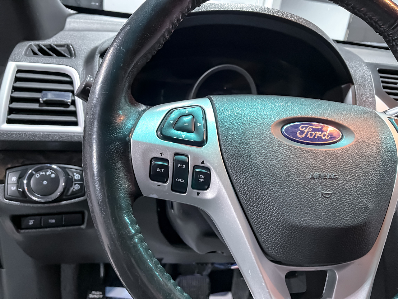 Ford Explorer 4WD 4dr Limited 2011