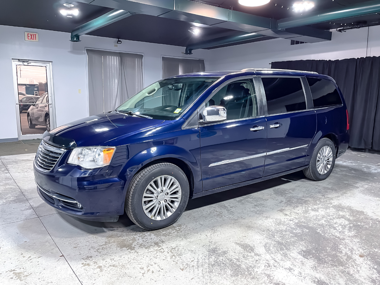 Chrysler Town & Country 4dr Wgn Touring-L 2016