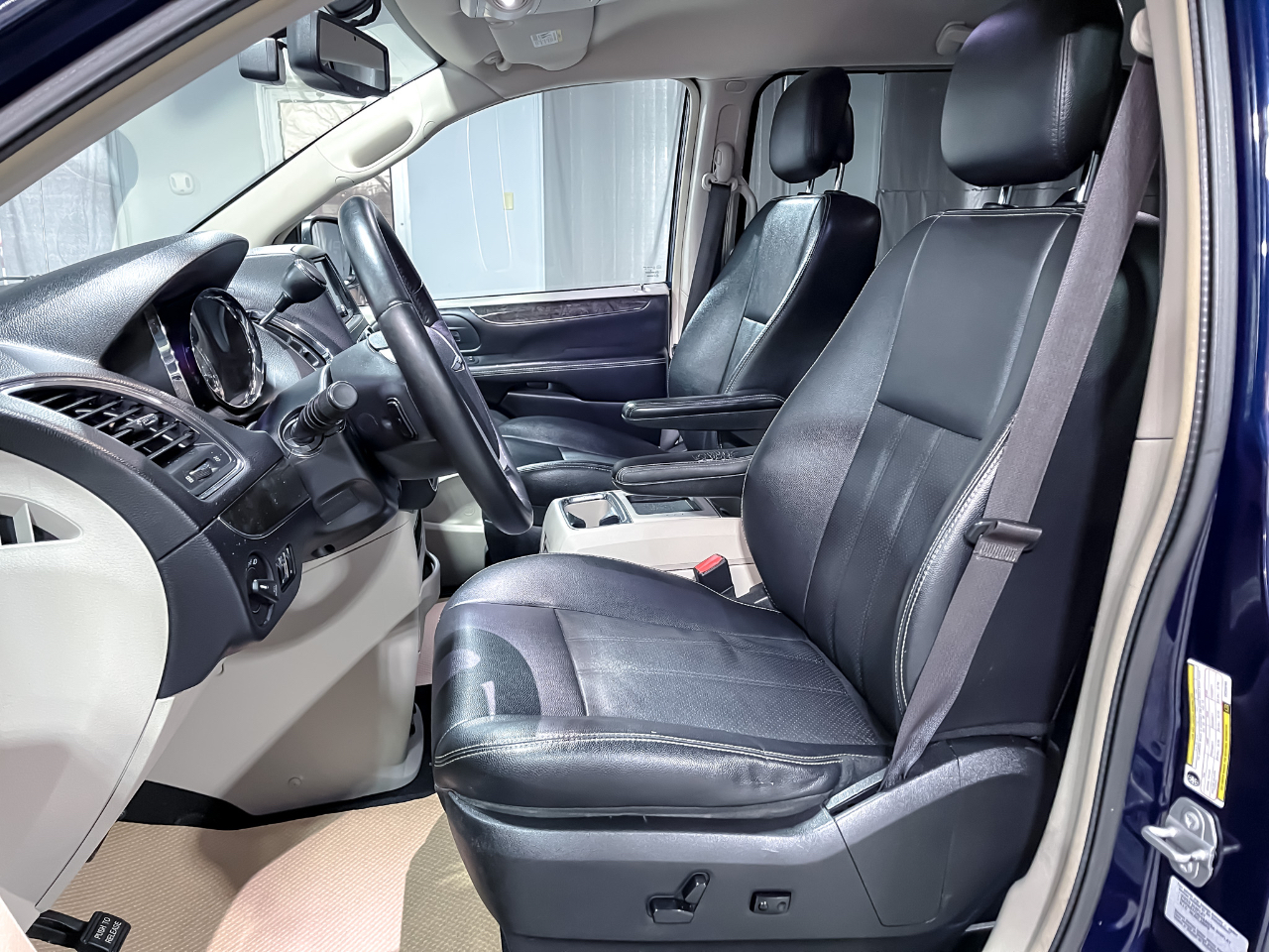 Chrysler Town & Country 4dr Wgn Touring-L 2016