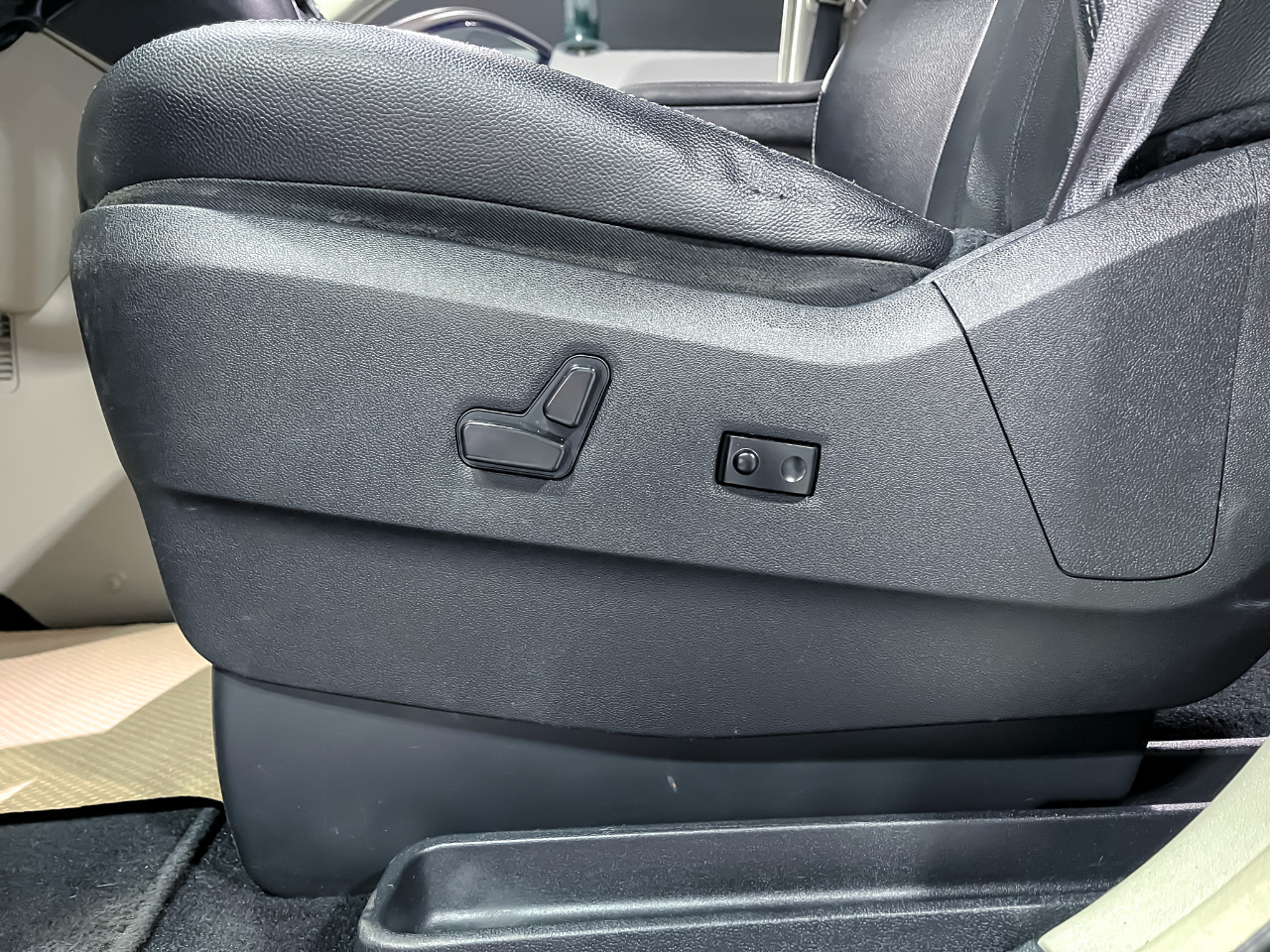 Chrysler Town & Country 4dr Wgn Touring-L 2016