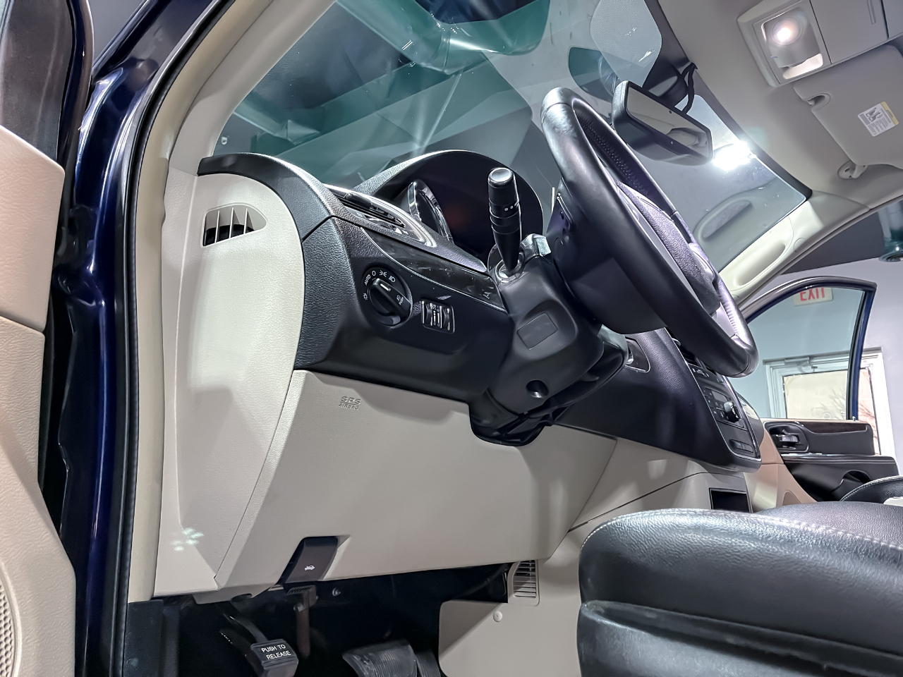 Chrysler Town & Country 4dr Wgn Touring-L 2016