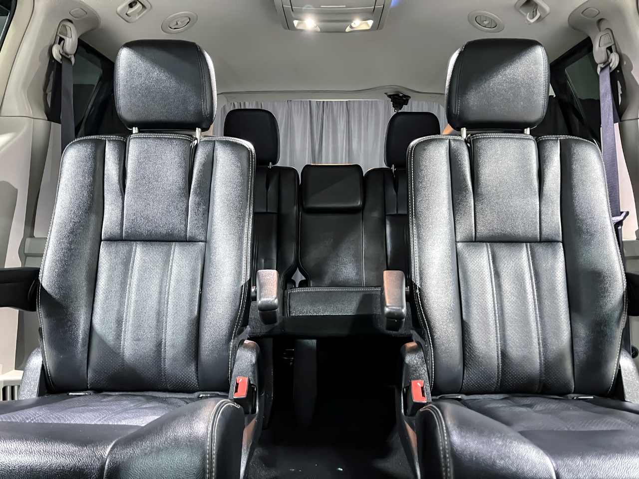 Chrysler Town & Country 4dr Wgn Touring-L 2016