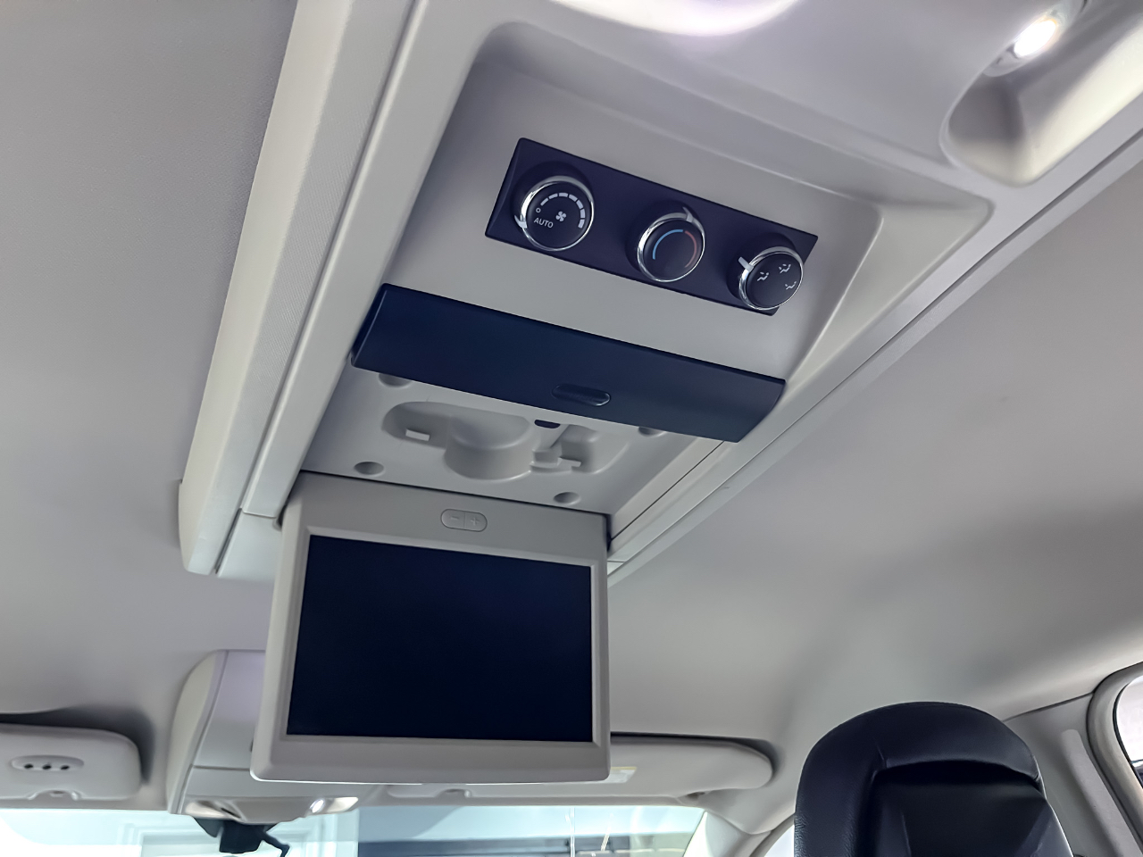 Chrysler Town & Country 4dr Wgn Touring-L 2016