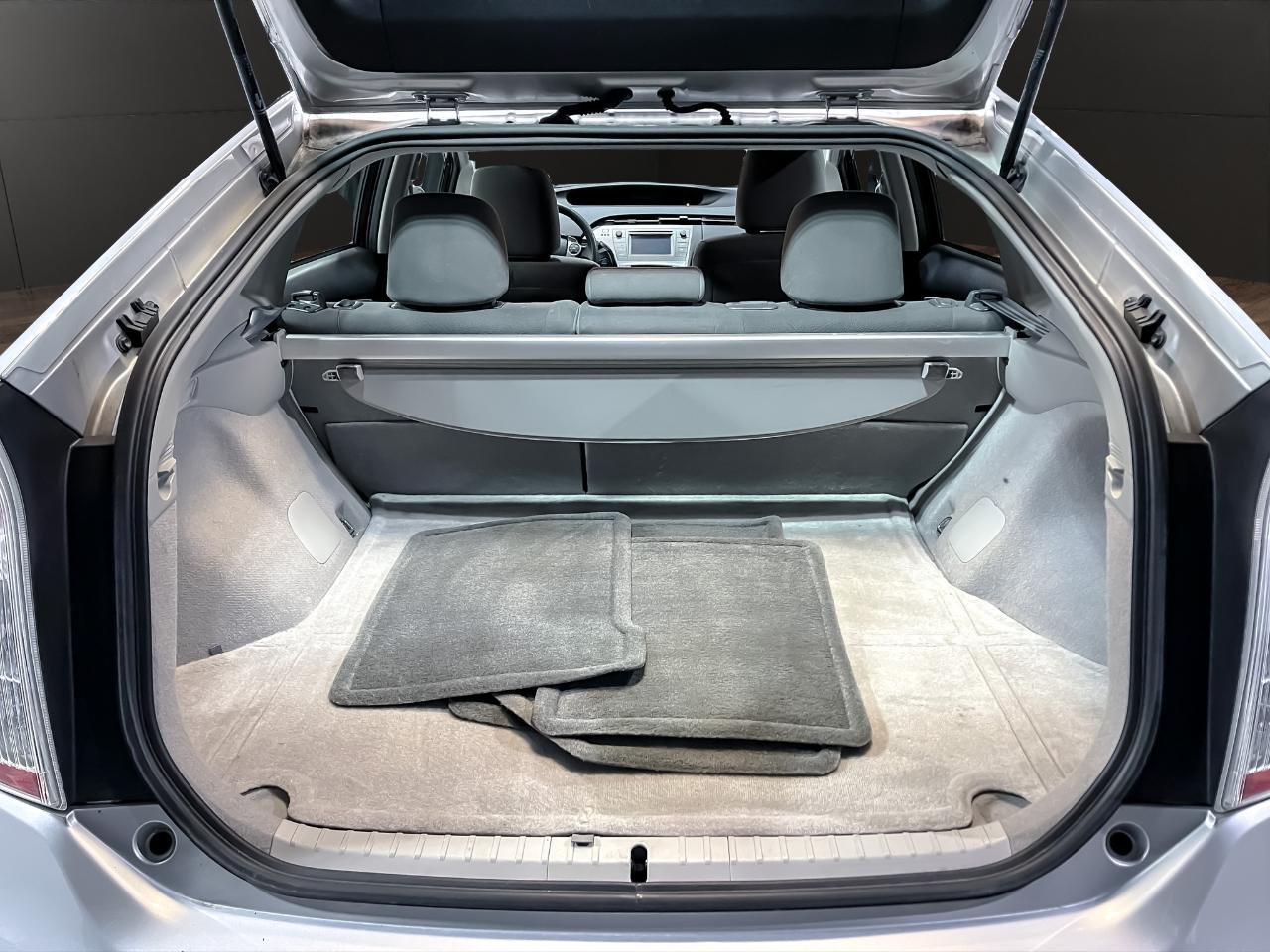 Toyota Prius 5dr HB Persona (Natl) 2013