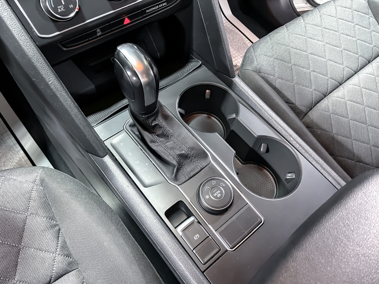 Volkswagen Atlas 3.6L V6 S 4MOTION 2019