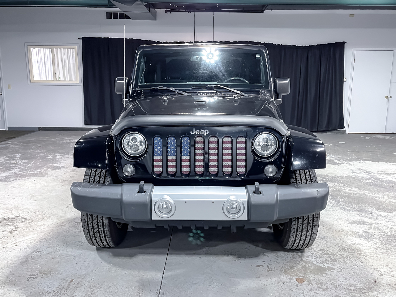 Jeep Wrangler 4WD 2dr Sahara 2015