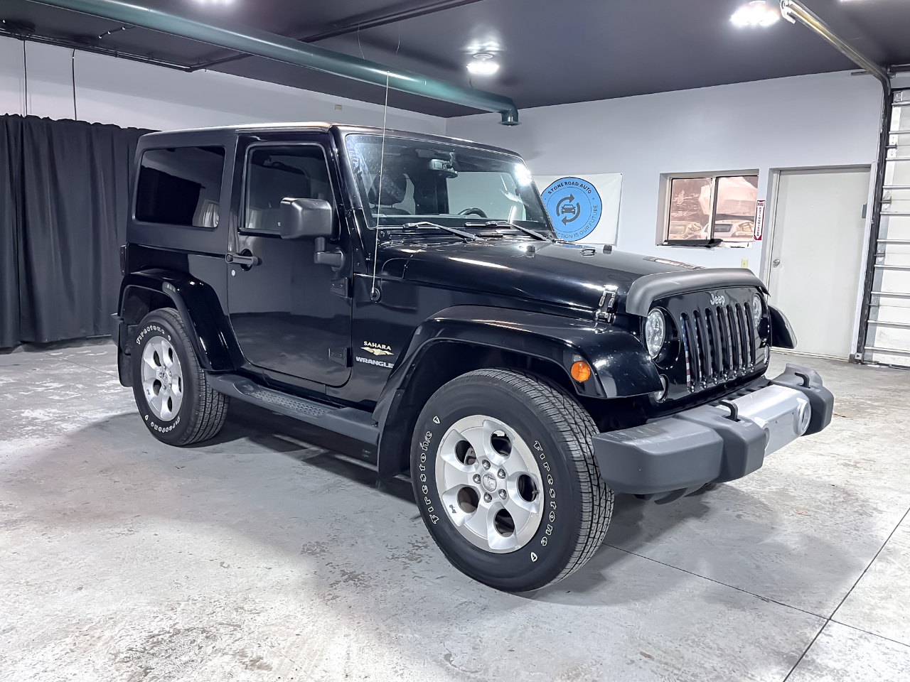 Jeep Wrangler 4WD 2dr Sahara 2015