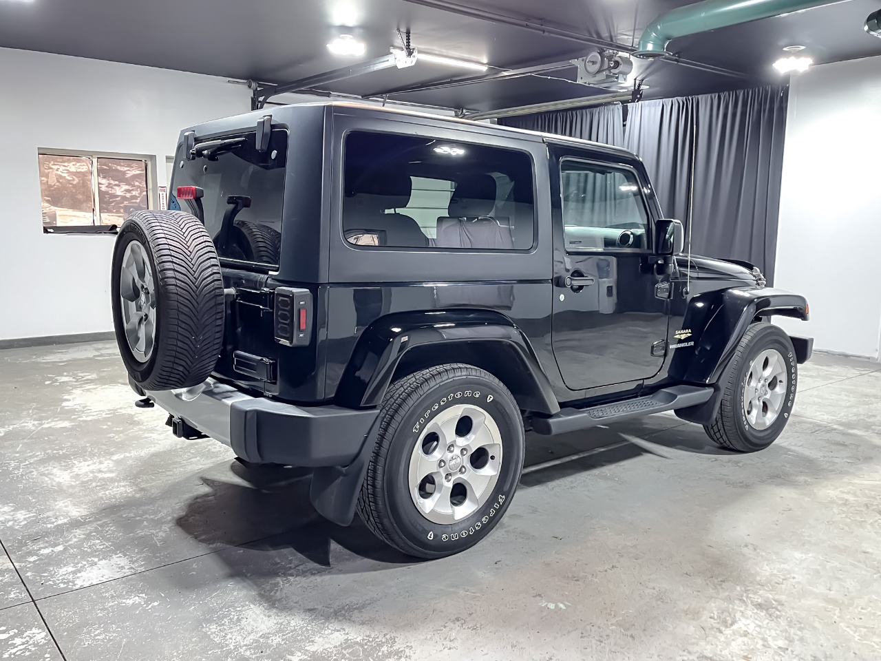 Jeep Wrangler 4WD 2dr Sahara 2015