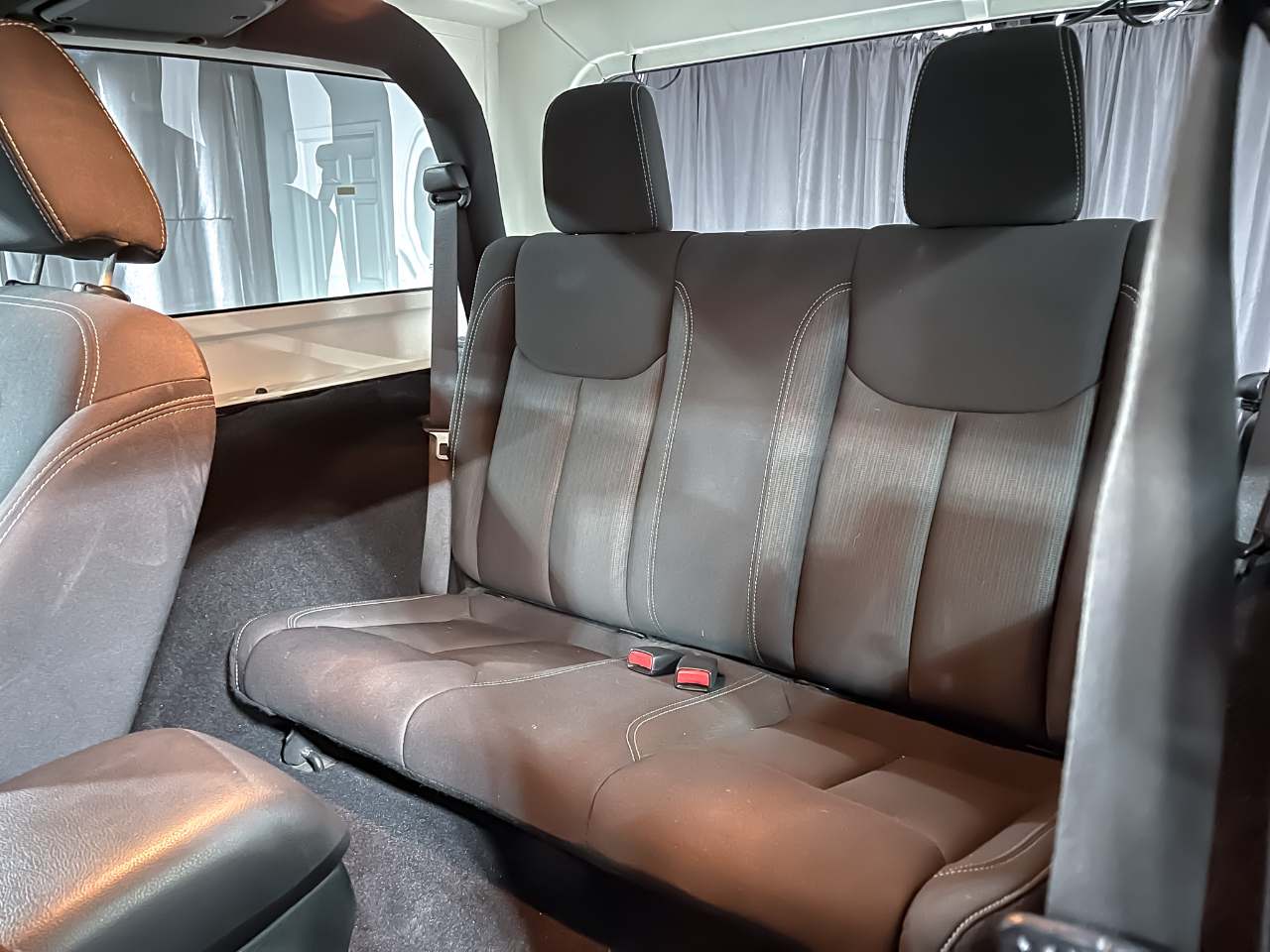 Jeep Wrangler 4WD 2dr Sahara 2015