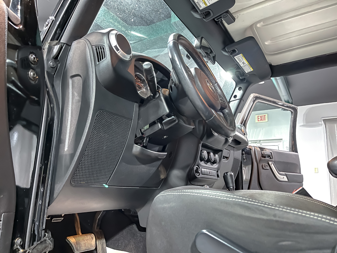 Jeep Wrangler 4WD 2dr Sahara 2015