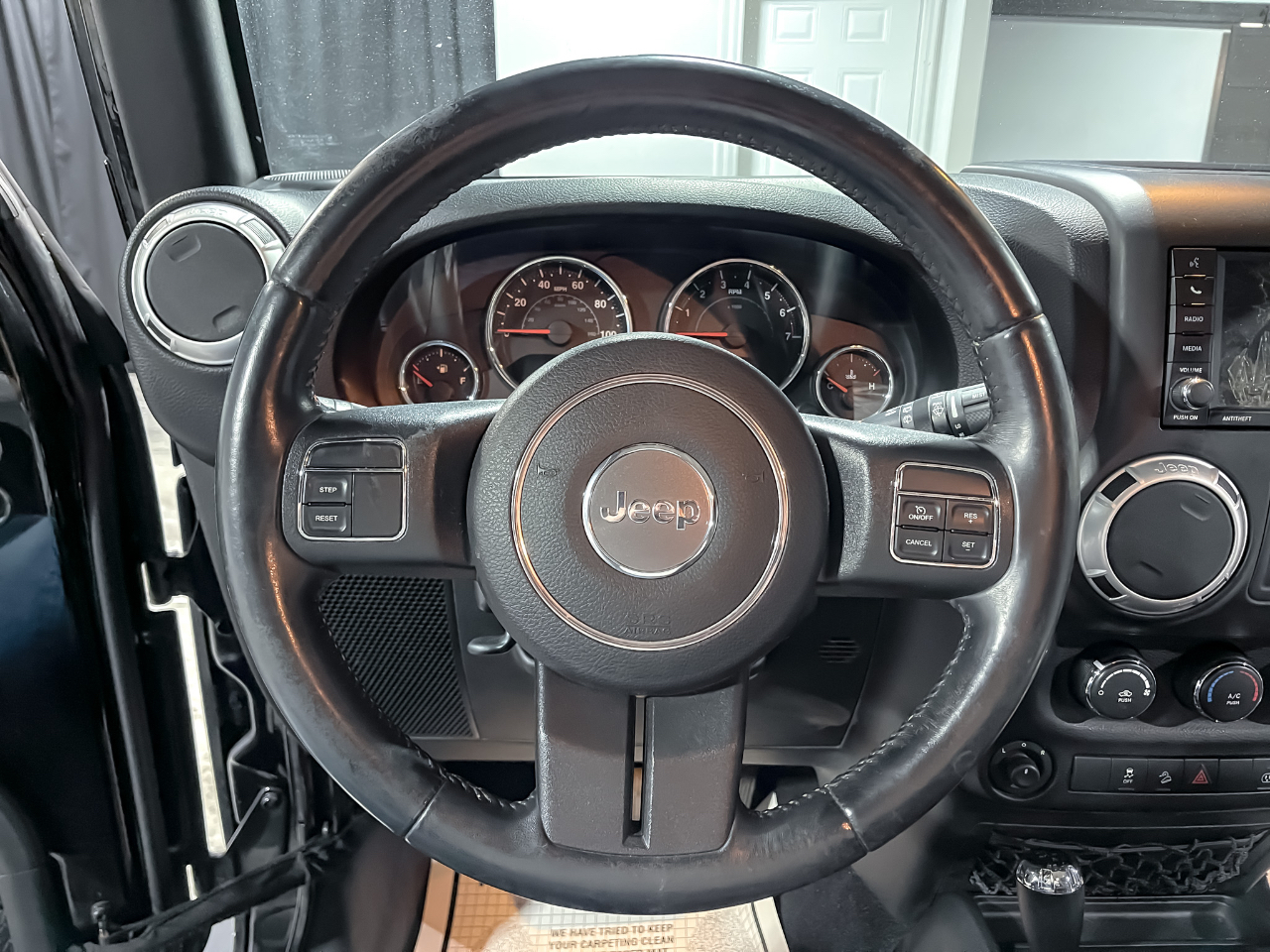 Jeep Wrangler 4WD 2dr Sahara 2015