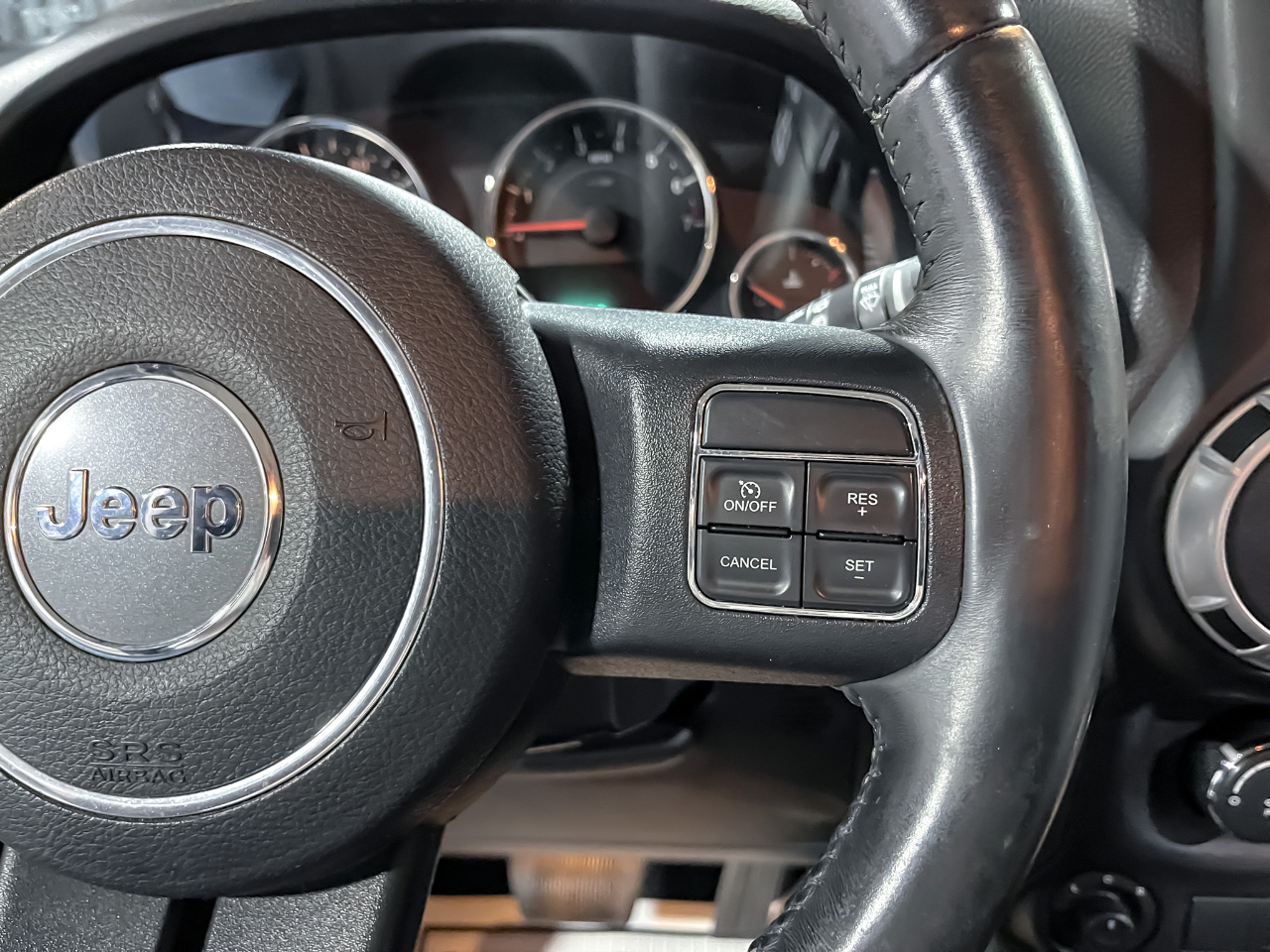 Jeep Wrangler 4WD 2dr Sahara 2015