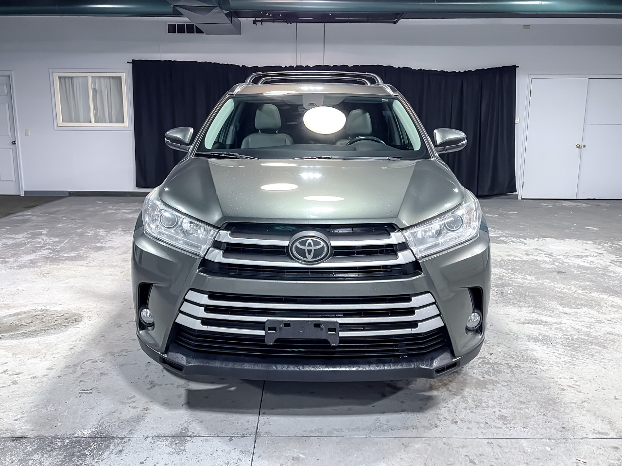 Toyota Highlander XLE V6 AWD (Natl) 2019