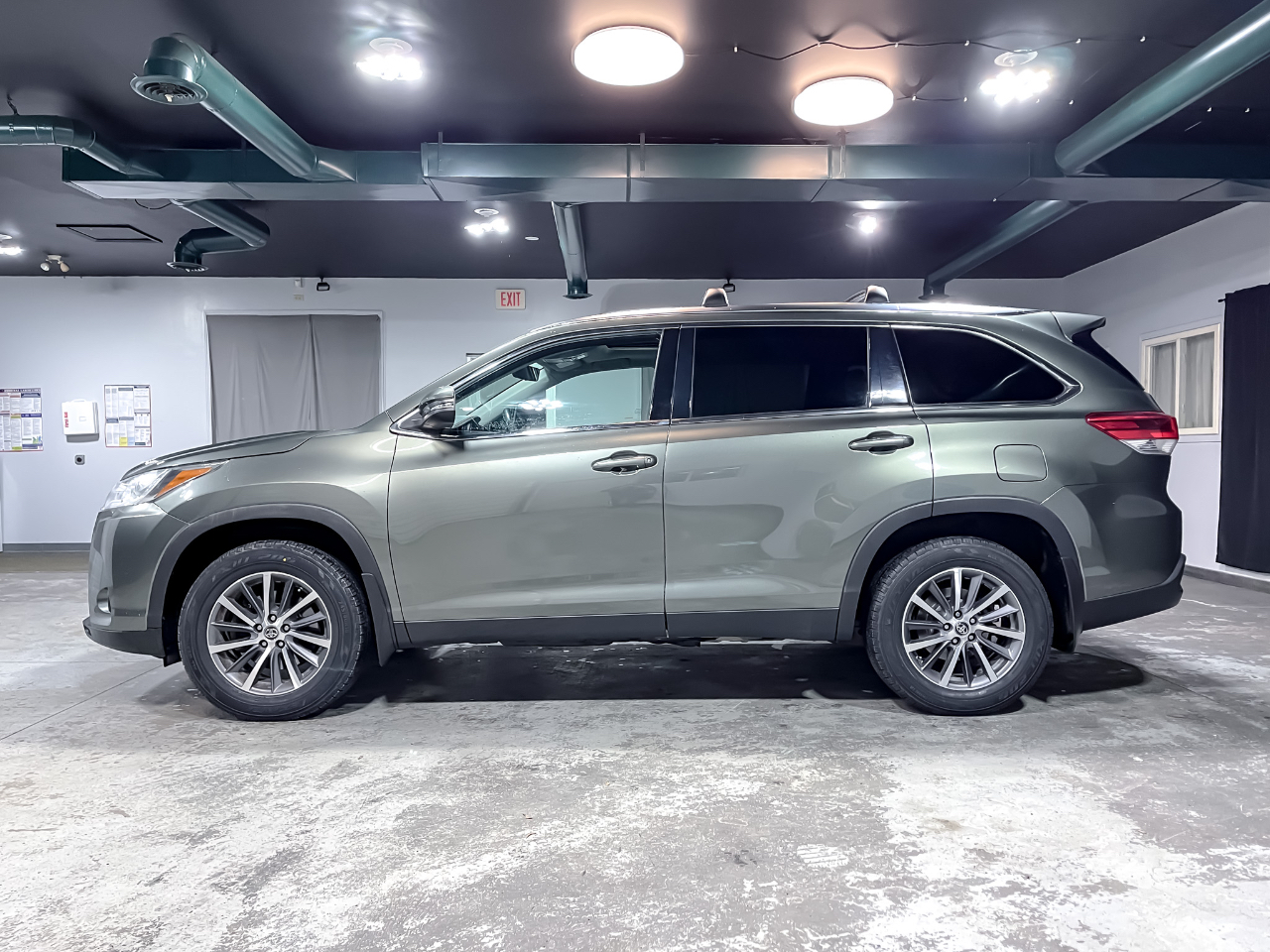 Toyota Highlander XLE V6 AWD (Natl) 2019