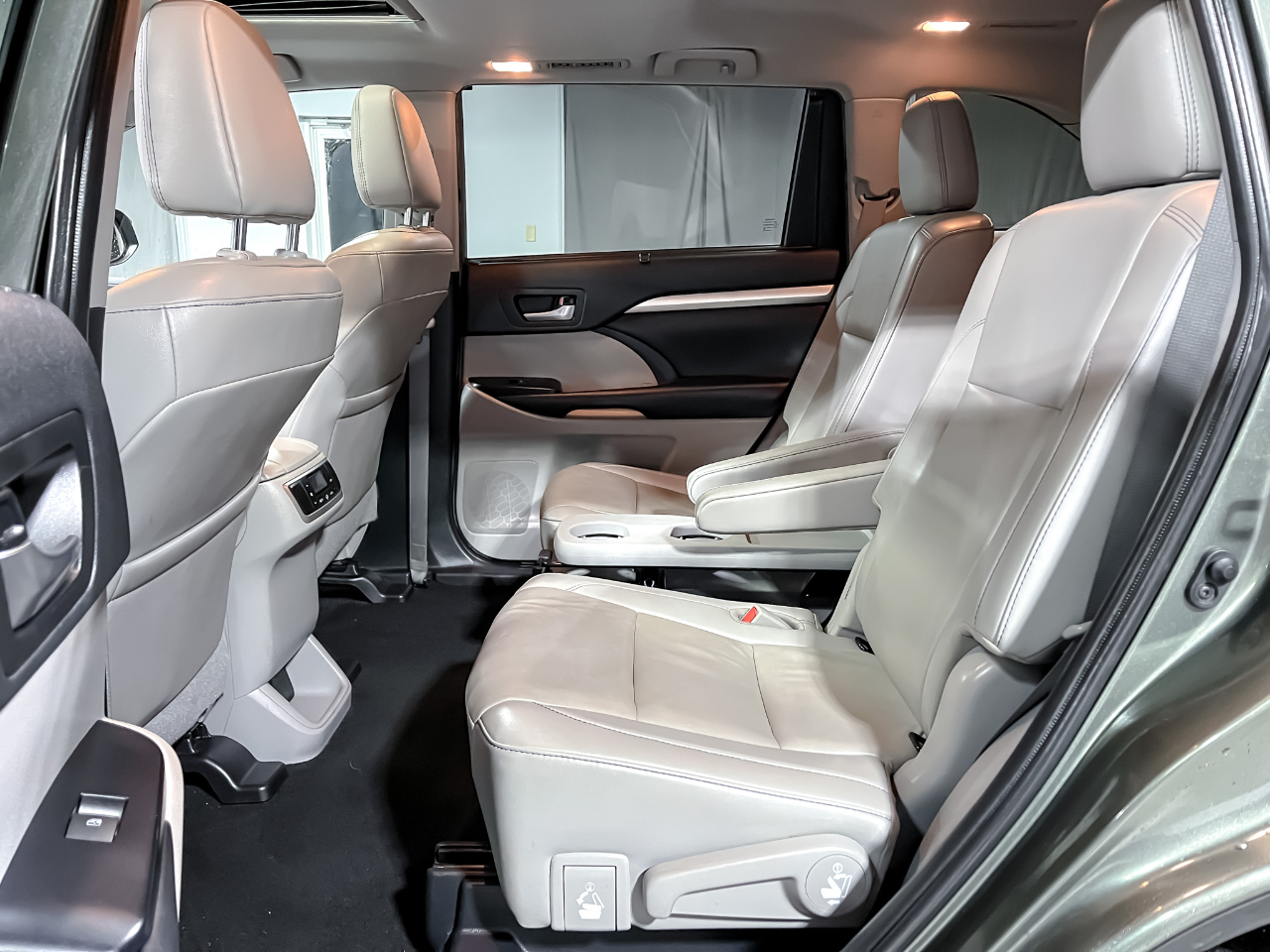 Toyota Highlander XLE V6 AWD (Natl) 2019