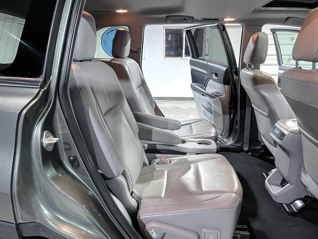 Toyota Highlander XLE V6 AWD (Natl) 2019