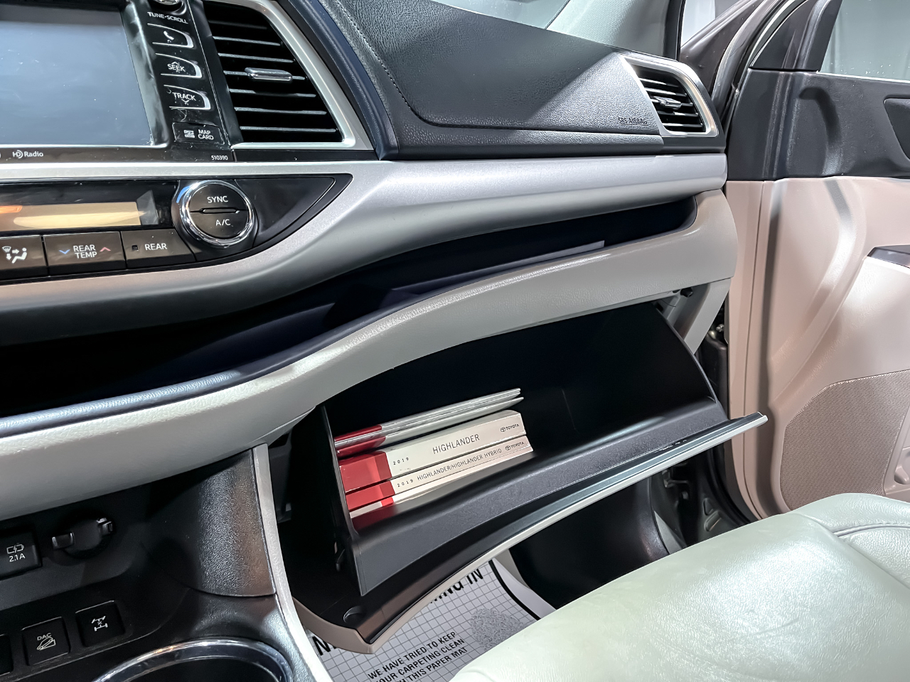 Toyota Highlander XLE V6 AWD (Natl) 2019