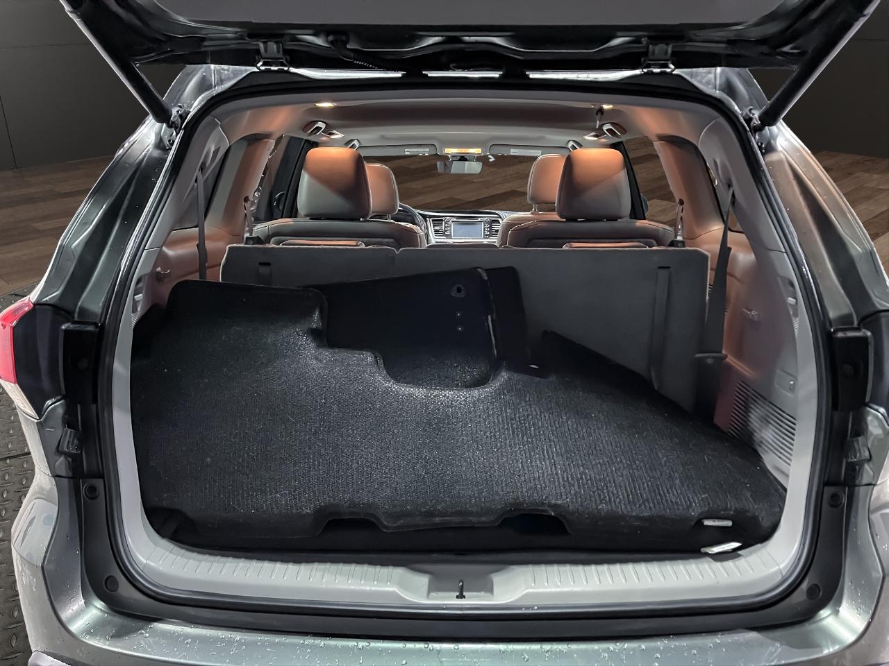 Toyota Highlander XLE V6 AWD (Natl) 2019