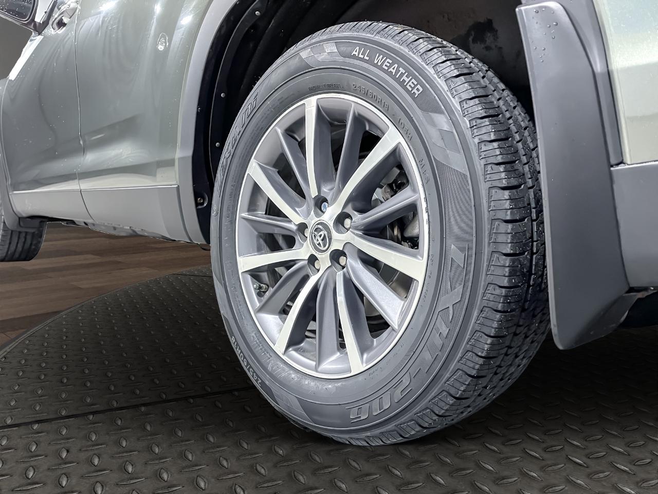 Toyota Highlander XLE V6 AWD (Natl) 2019