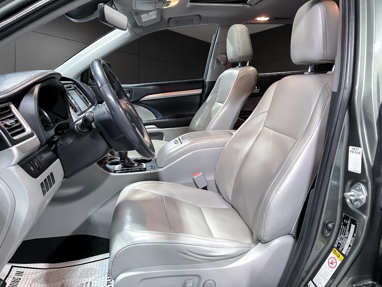 Toyota Highlander XLE V6 AWD (Natl) 2019