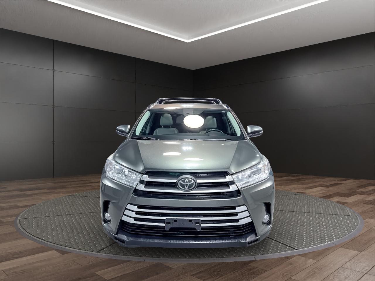 Toyota Highlander XLE V6 AWD (Natl) 2019