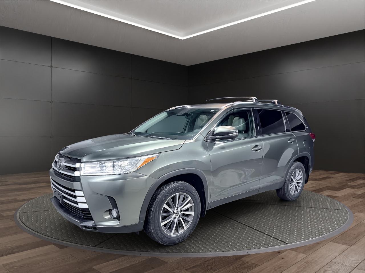 Toyota Highlander XLE V6 AWD (Natl) 2019