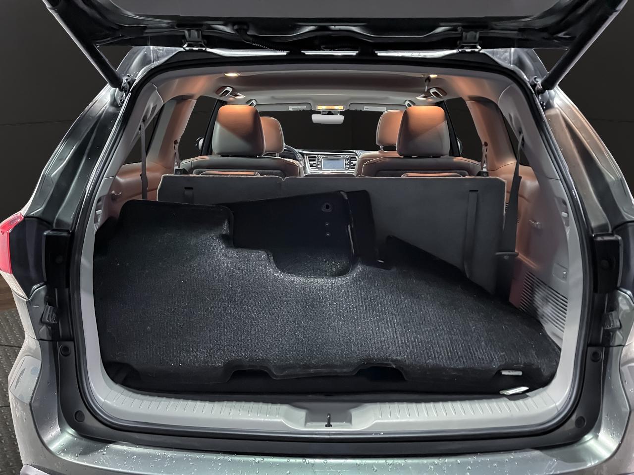 Toyota Highlander XLE V6 AWD (Natl) 2019