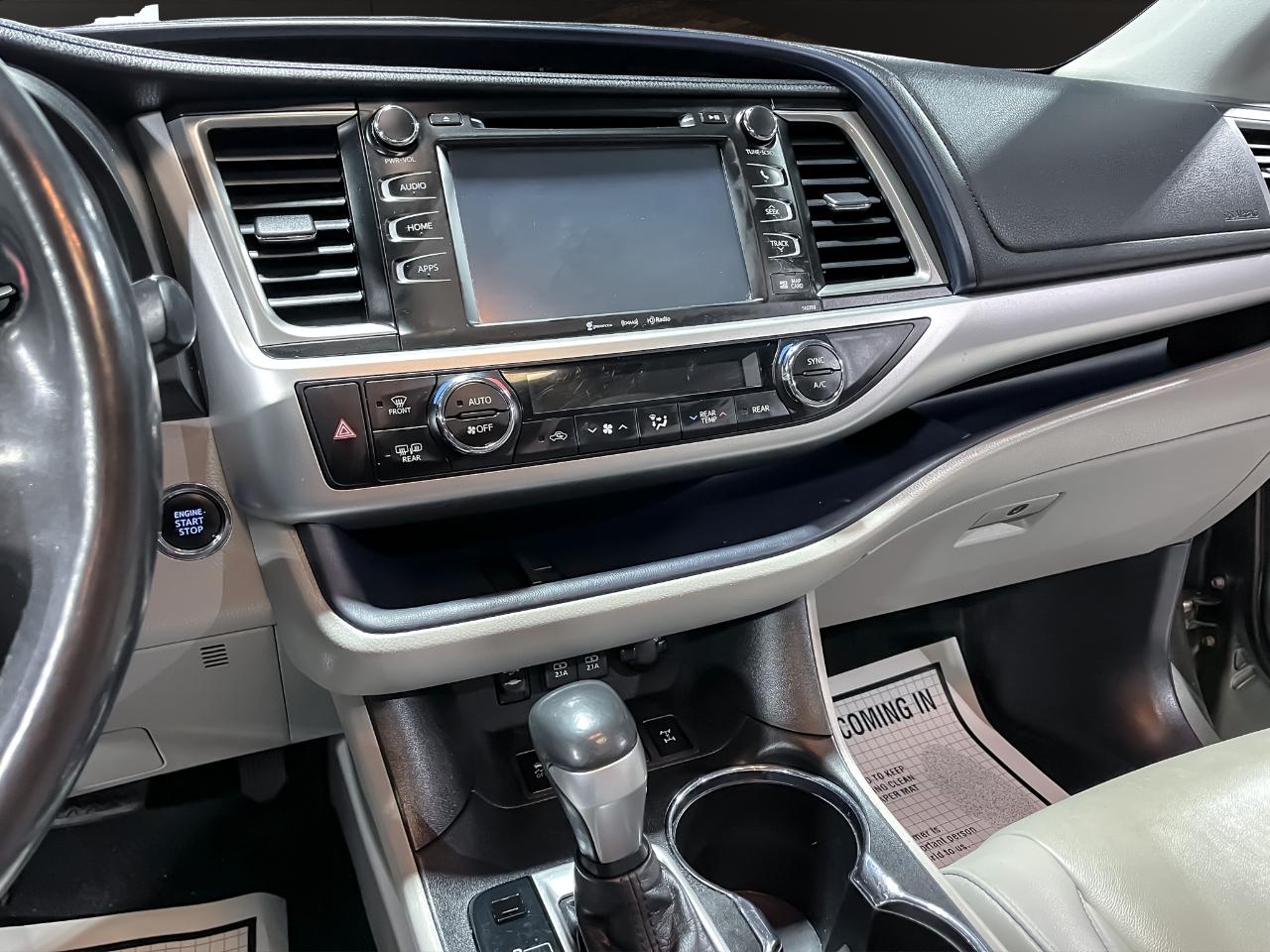 Toyota Highlander XLE V6 AWD (Natl) 2019