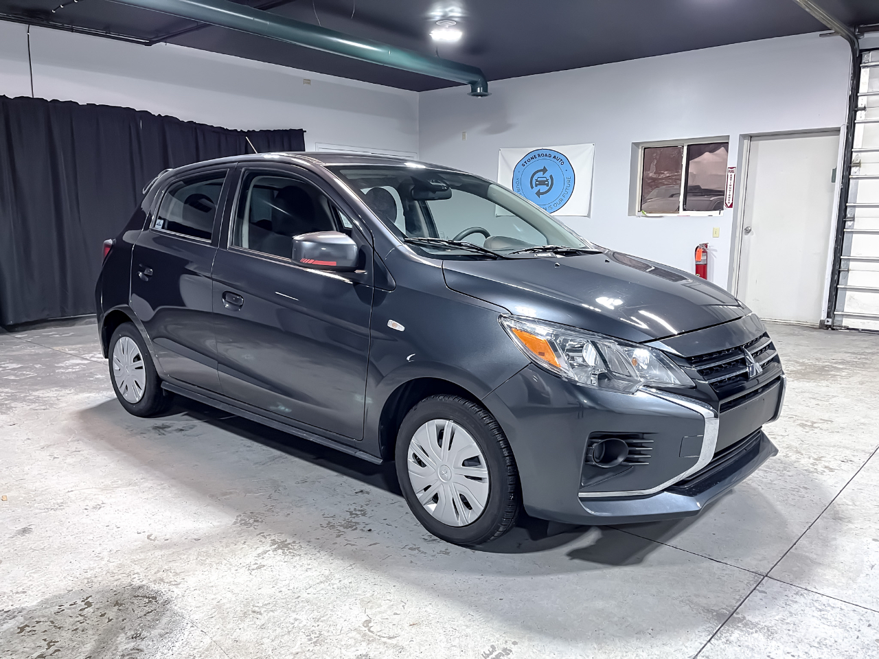 Mitsubishi Mirage ES CVT 2024