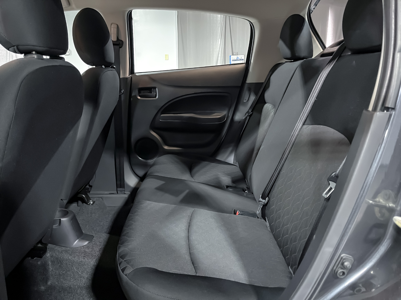 Mitsubishi Mirage ES CVT 2024