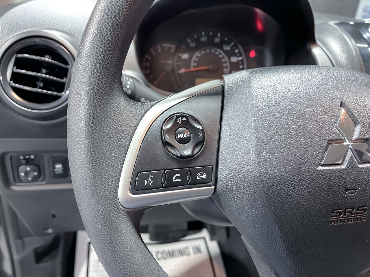 Mitsubishi Mirage ES CVT 2024