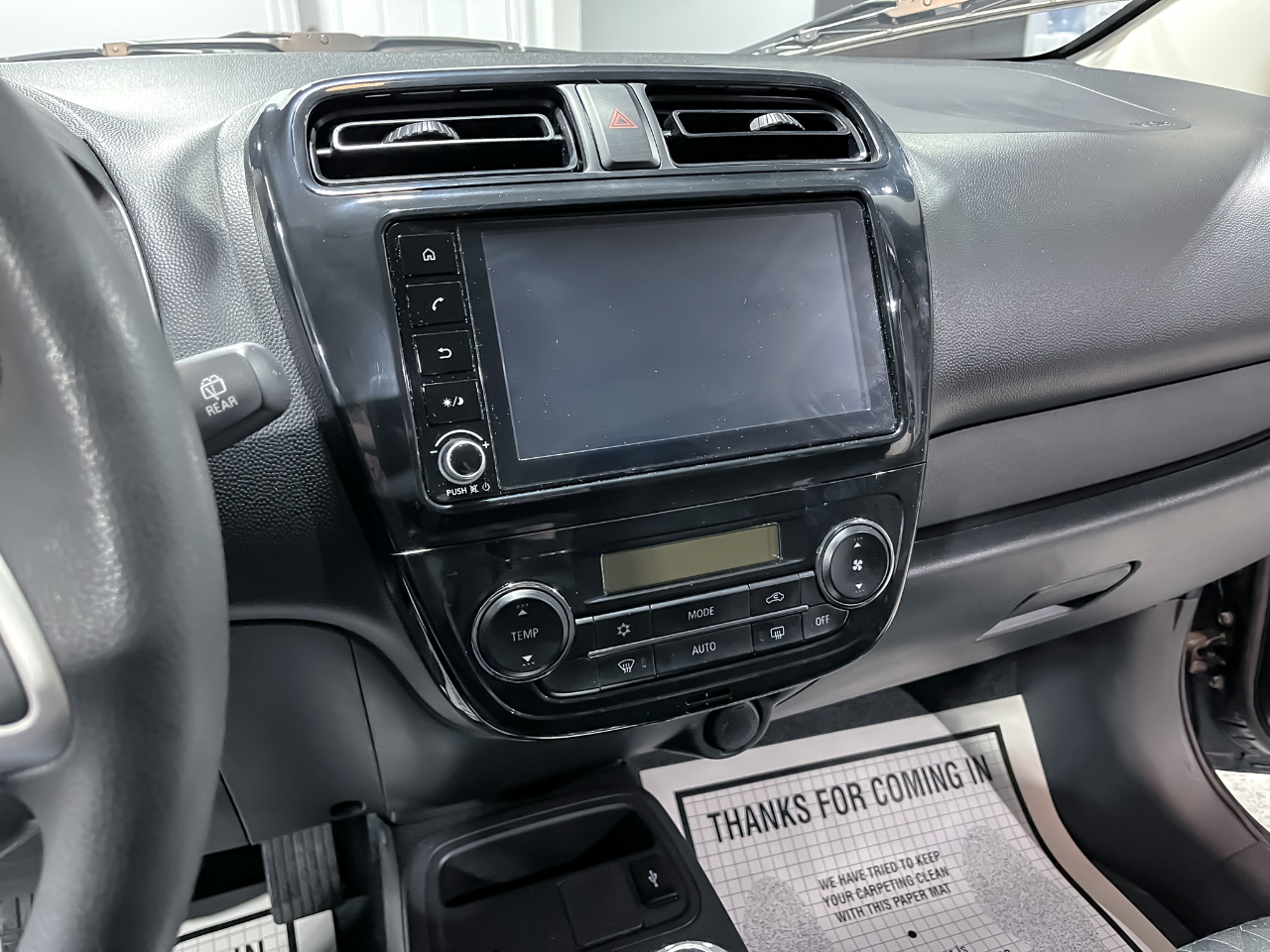 Mitsubishi Mirage ES CVT 2024