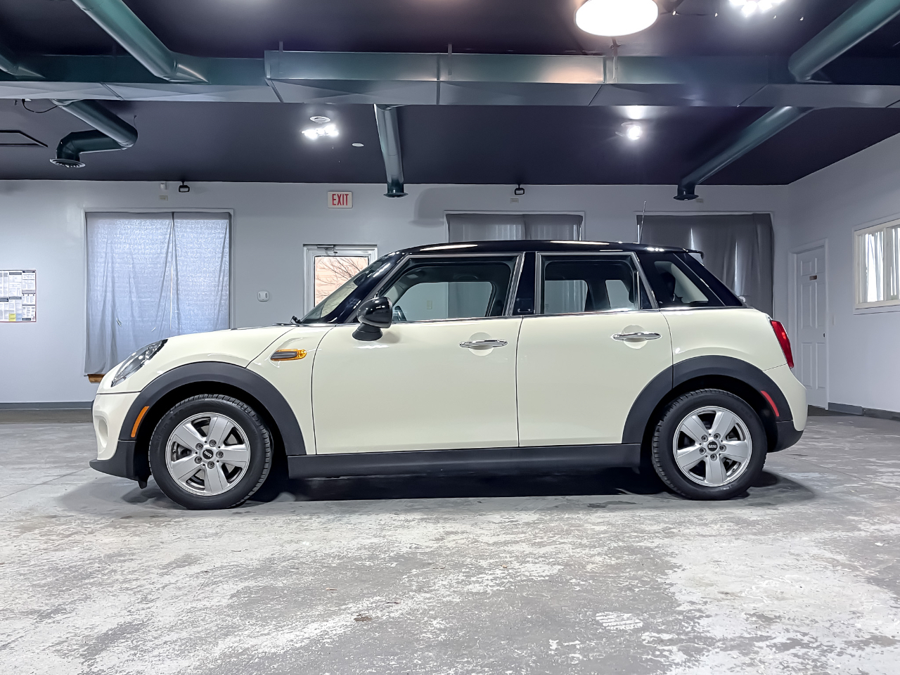 MINI Cooper Hardtop 4 Door 4dr HB 2015