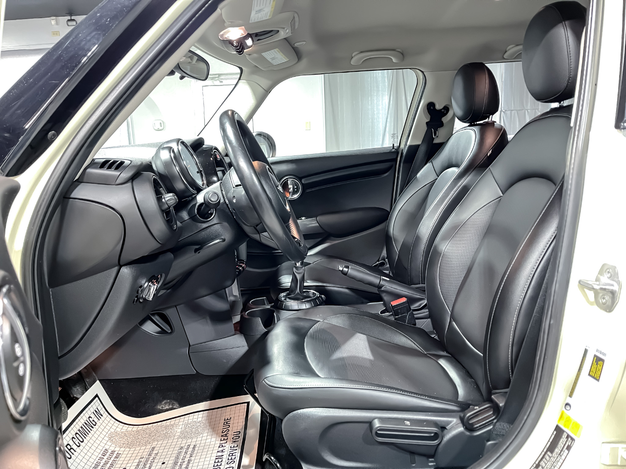 MINI Cooper Hardtop 4 Door 4dr HB 2015