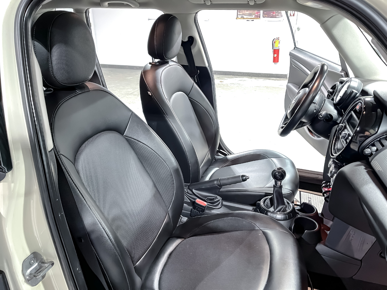 MINI Cooper Hardtop 4 Door 4dr HB 2015