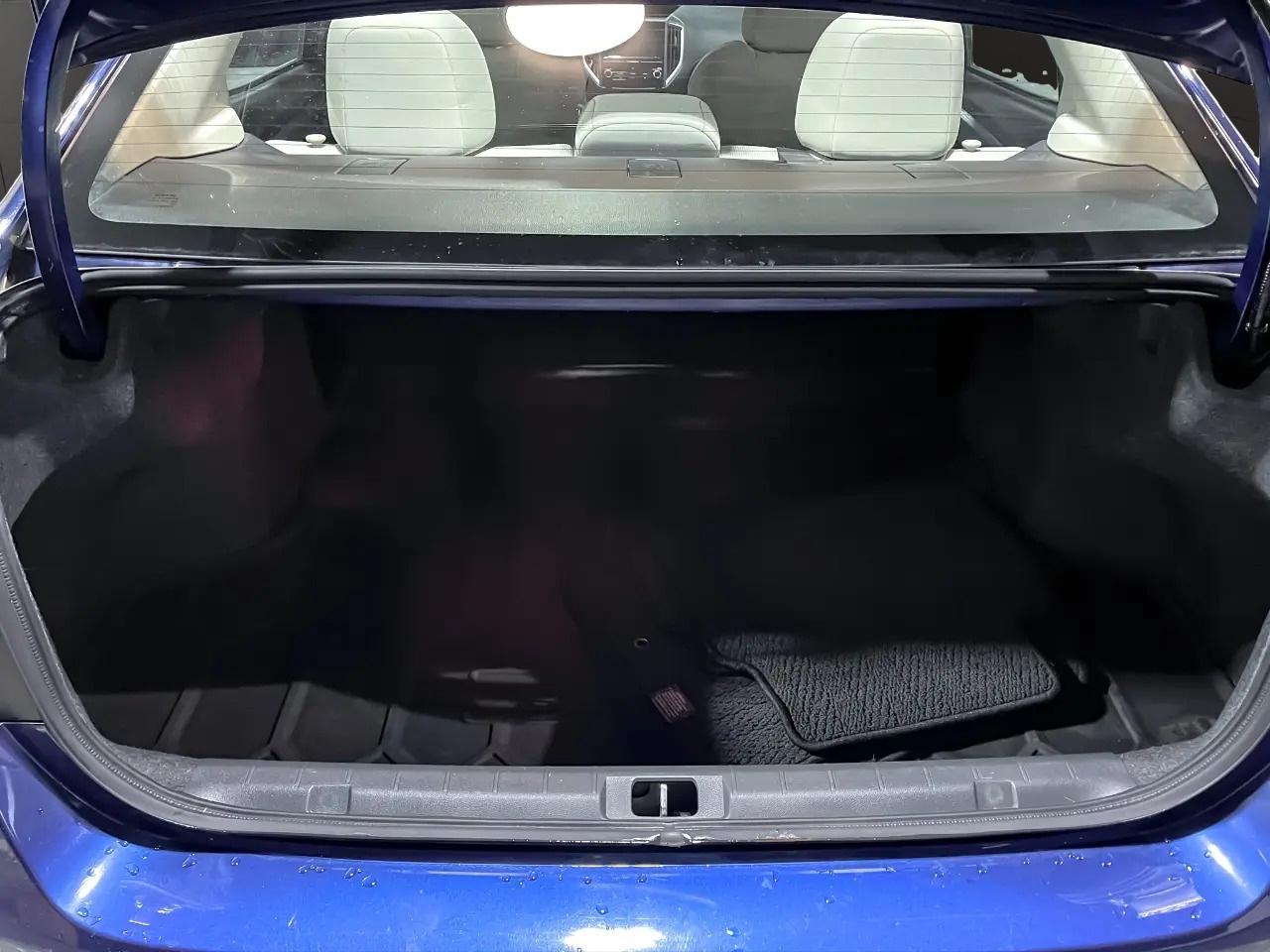 Subaru Impreza 2.0i 4-door CVT 2017