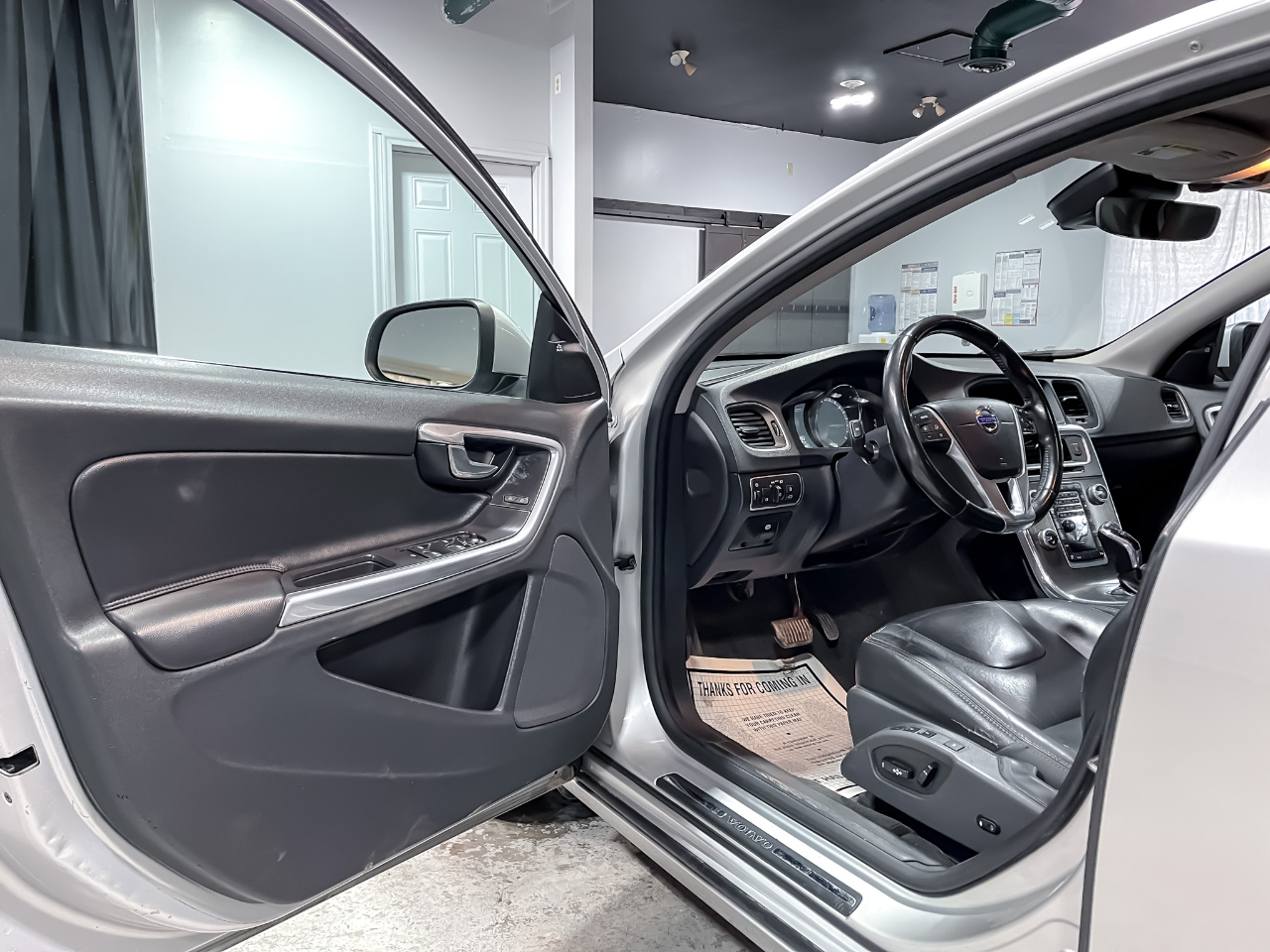 Volvo S60 4dr Sdn T5 Premier AWD 2016