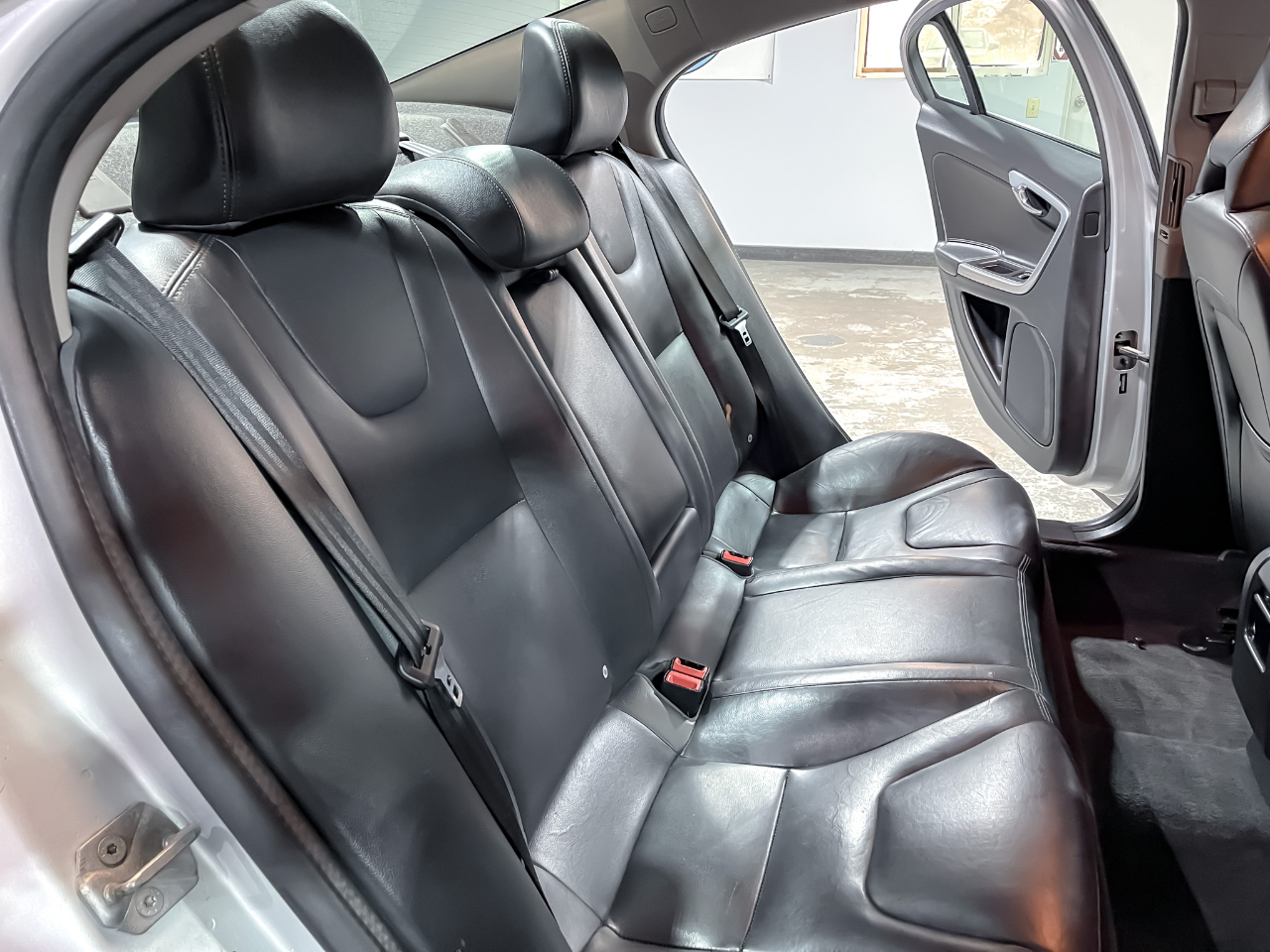 Volvo S60 4dr Sdn T5 Premier AWD 2016