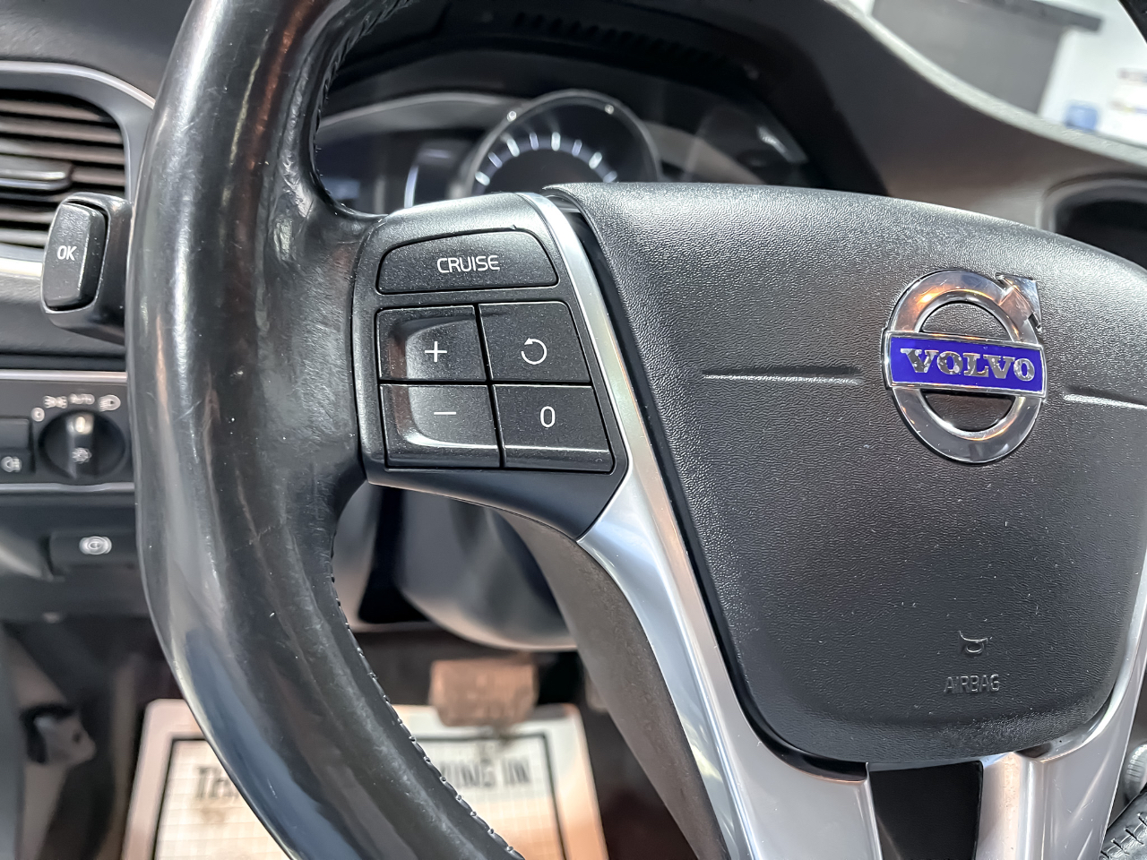 Volvo S60 4dr Sdn T5 Premier AWD 2016