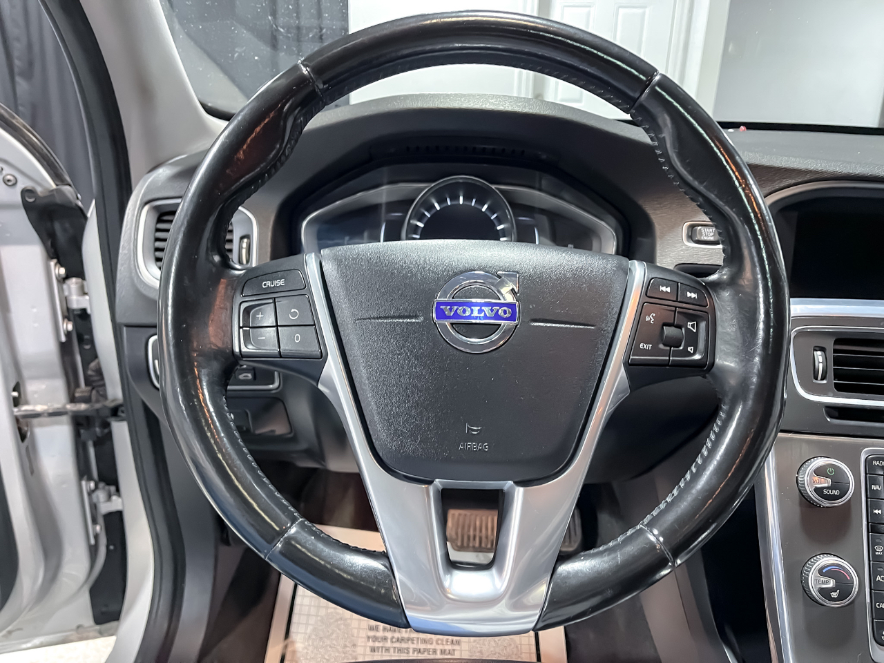 Volvo S60 4dr Sdn T5 Premier AWD 2016